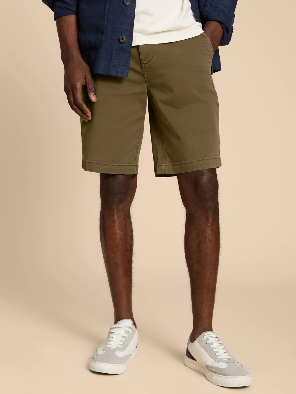 Chino-Shorts aus Bio-Baumwolle - Dk Green - 38/R Image 1