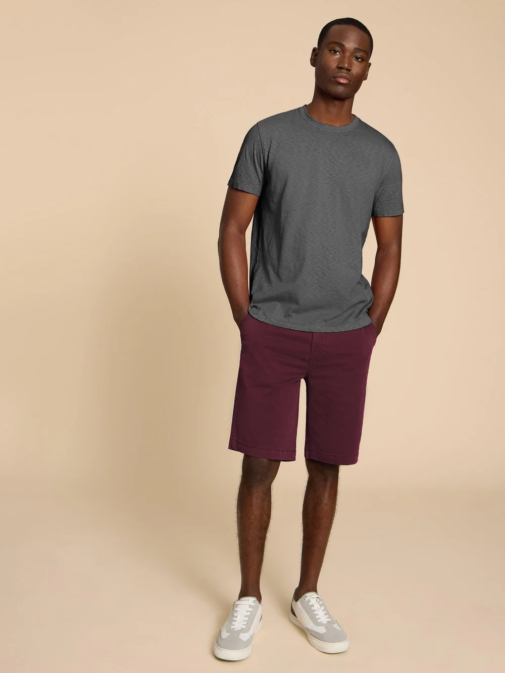 Chino-Shorts aus Bio-Baumwolle - Dk Plum - 38/R Image 1