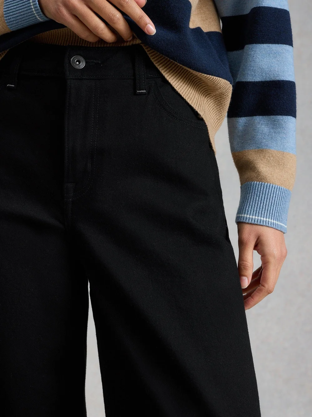 Jean Large Ayla - Blk Denim - 52/R Image 1