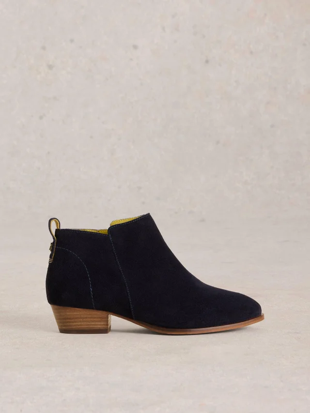 Bottines en daim à large coupe