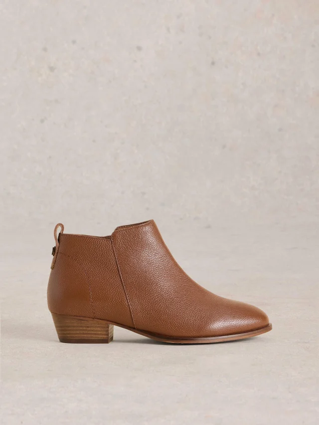 Bottines En Cuir À Large Coupe