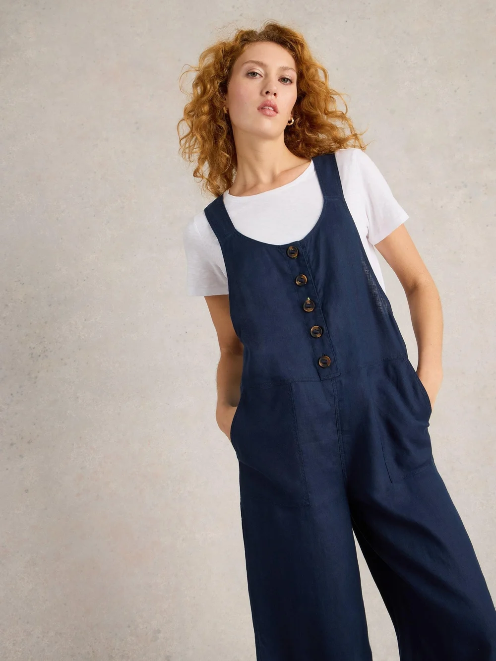 Latzhose Viola aus Leinen - Dark Navy - 52/R Image 1