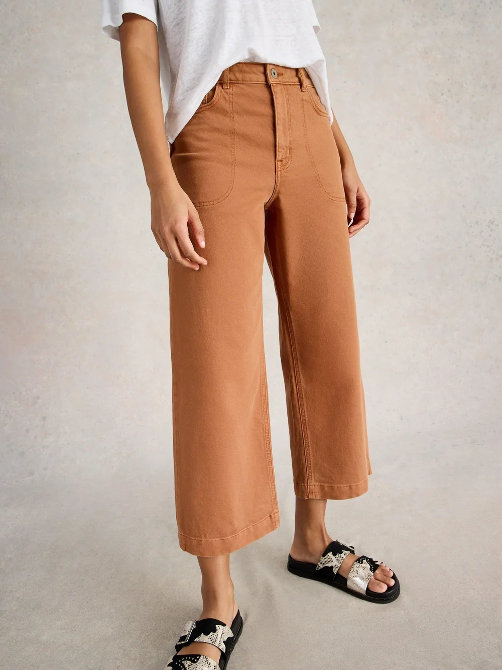 7/8-Jeans Tia mit weitem Bein - Dark Tan - 46/R Image 1
