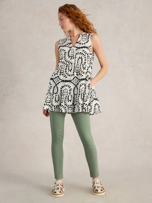 Janey Crop Jegging - Mid Green - 52/S Image 2