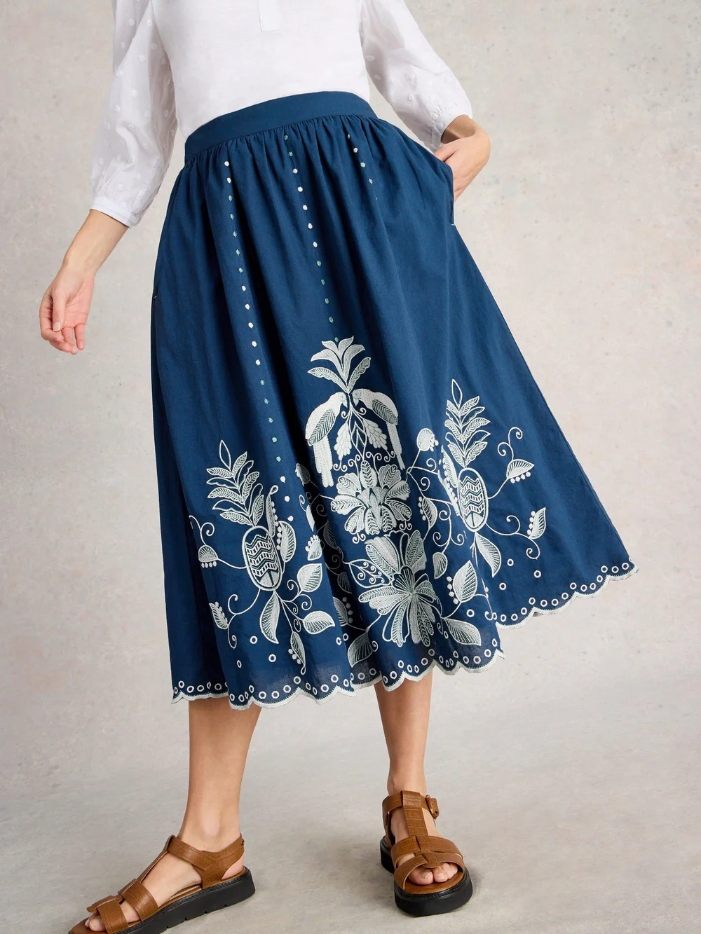Jupe brodée Calypso - Dk Blue - 52 Image 1