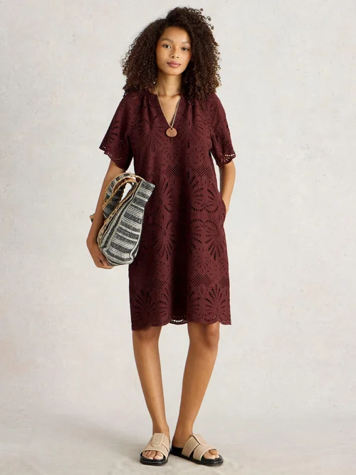 Robe Lindsay Broderie - Dk Red - 52/R Image 2