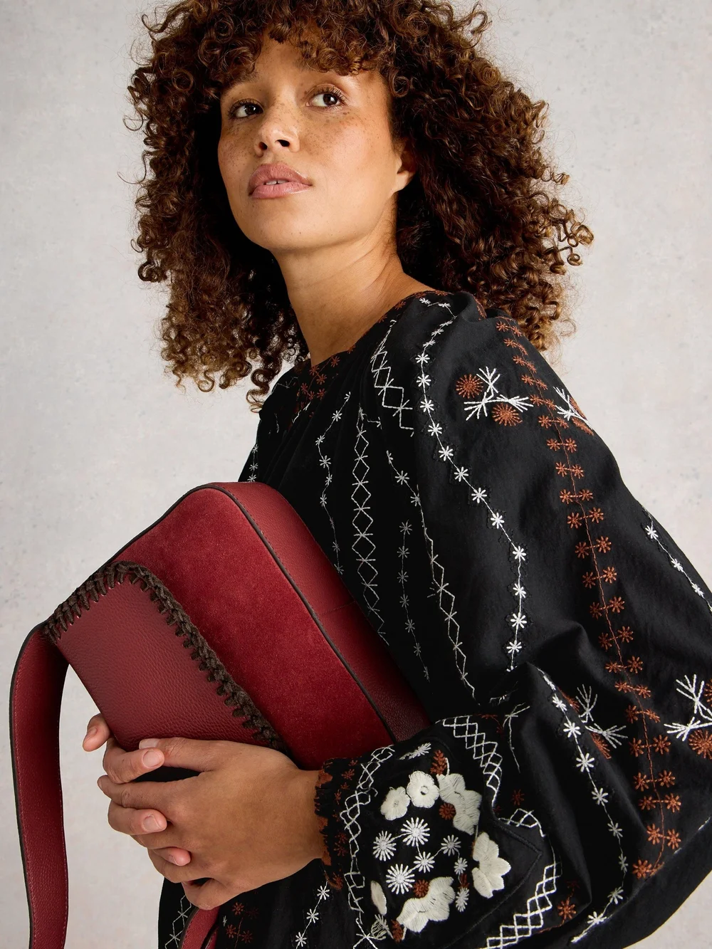 Robe Brodée Aurora - Blk Mlt - 52/R Image 1