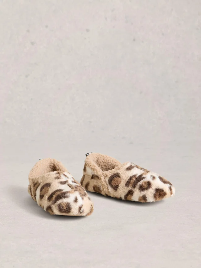 Pantoufles Reya à talon fermé