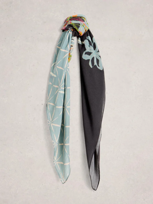 Écharpe Imprimée Emma Square