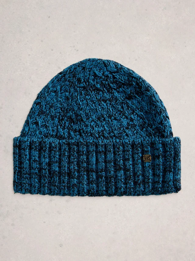Bonnet En Tricot Torsadé