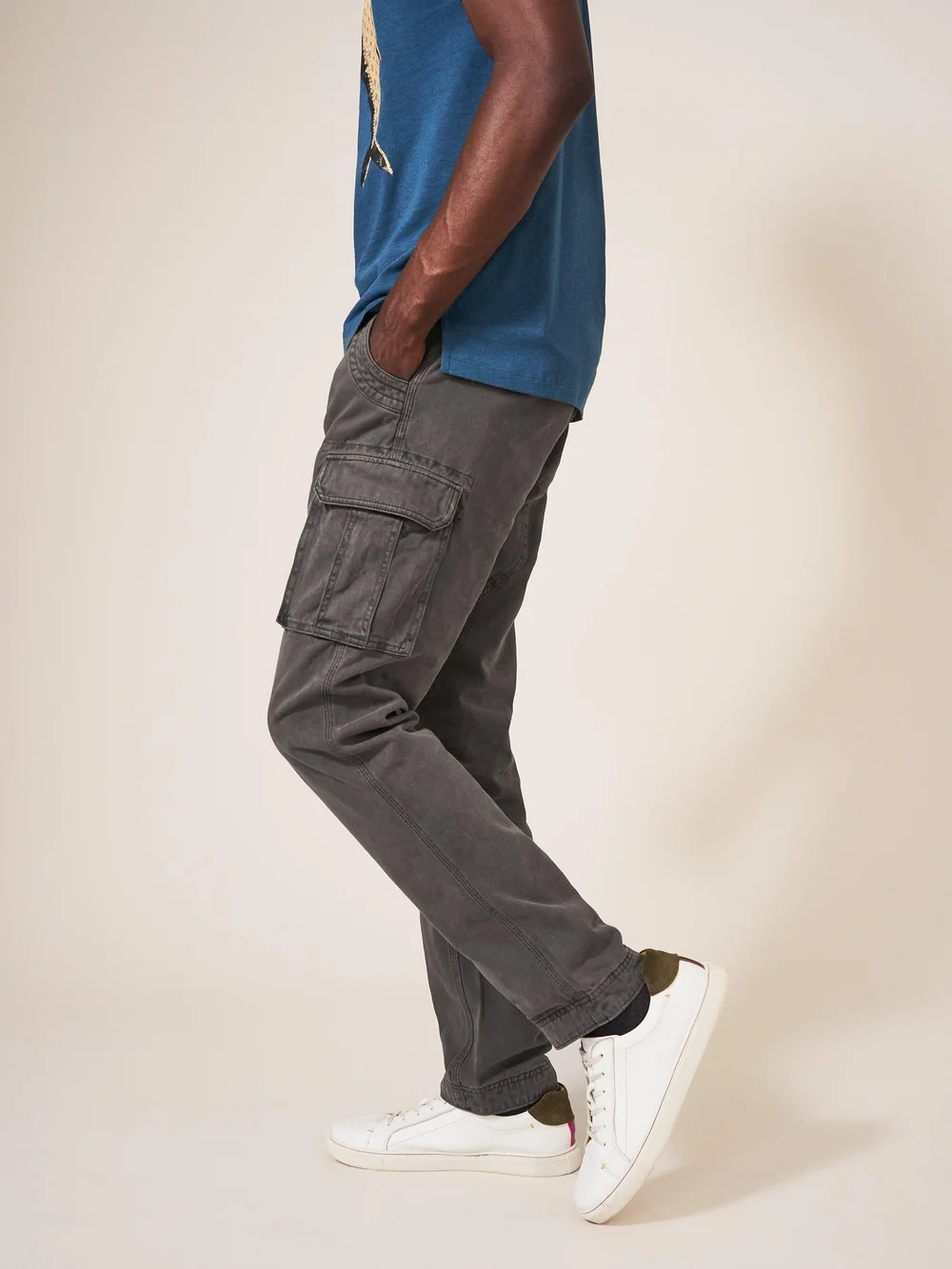 Pantalon cargo en coton biologique Kegworth - Pure Blk - 40/R Image 1