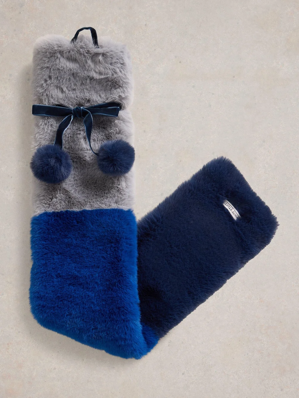 Bouillotte longue en fausse fourrure Image 1