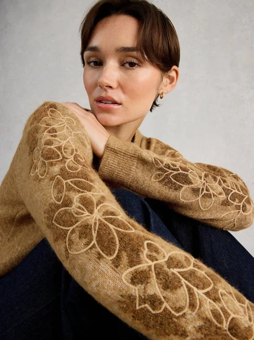 PULL BRODÉ JODIE - Mid Chart - 46 Image 1