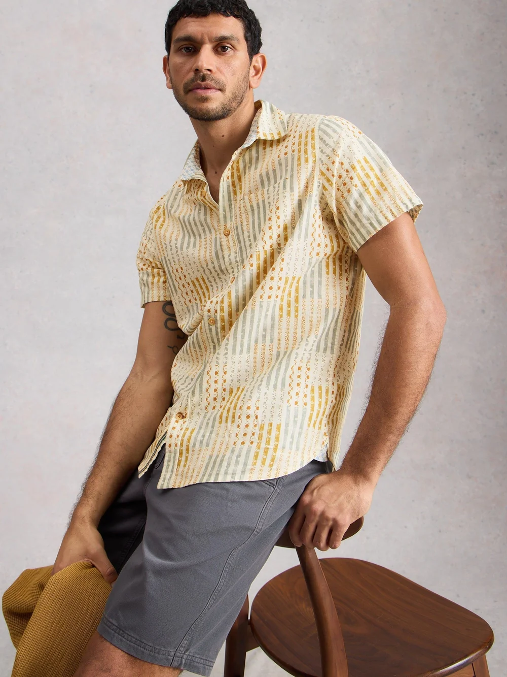 Chemise à écusson Finsbury SS - Yellow Pr - XXXL/R Image 1