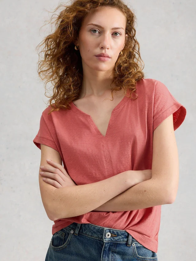 T-SHIRT À COL CASSÉ NELLY