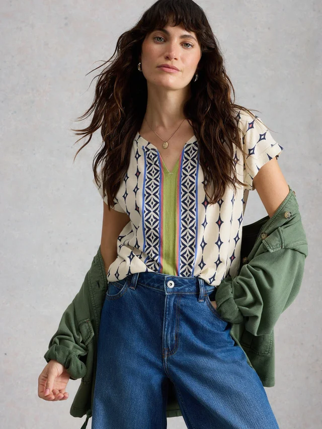 T-SHIRT À COL CASSÉ NELLY