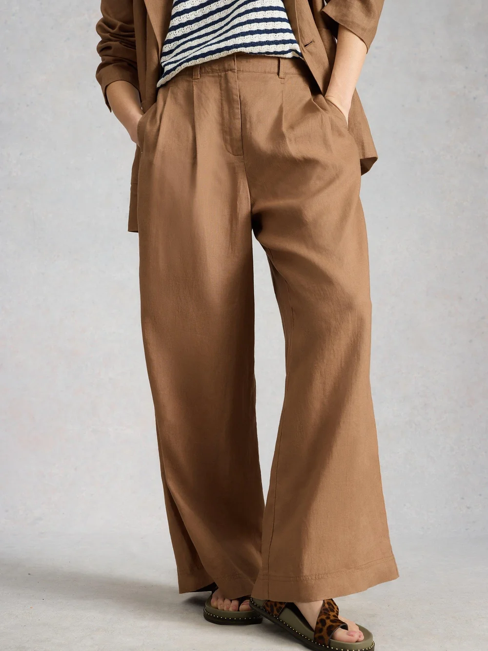 Pantalon en lin à jambes larges Sasha - Mid Tan - 52/R Image 1