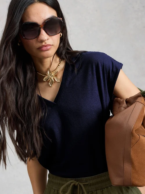 T-shirt Ella en dentelle - Dark Navy - 52 Image 1