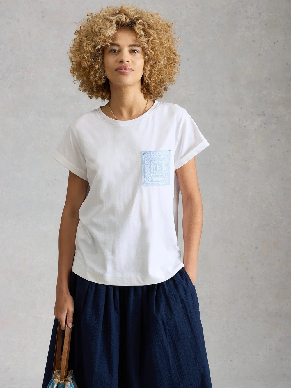 Tee-shirt Gina à poche brodée - White Mlt - 48 Image 1