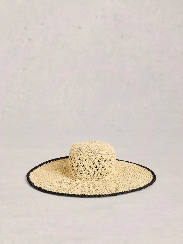 Chapeau à large bord en crochet