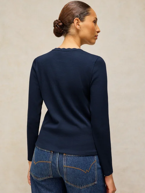 Tee-shirt Aida à manches longues et col festonné - Dark Navy - 52 Image 4