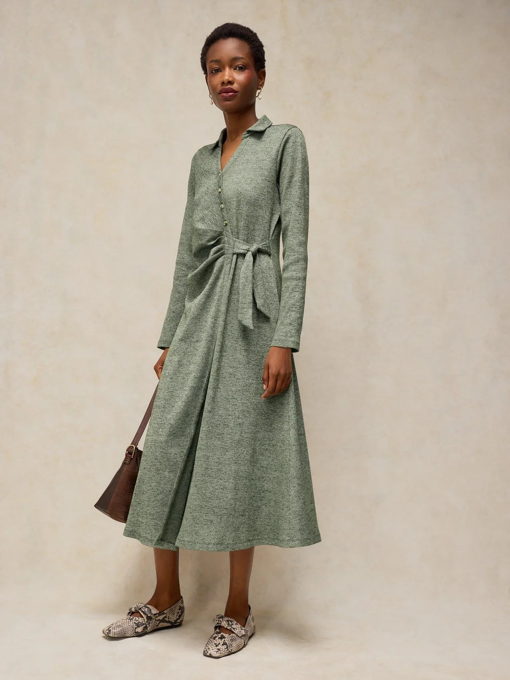 Hemdblusenkleid Yara zum Binden - Mid Green - 52/R Image 1