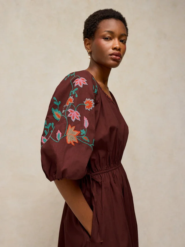Robe Winnie brodée